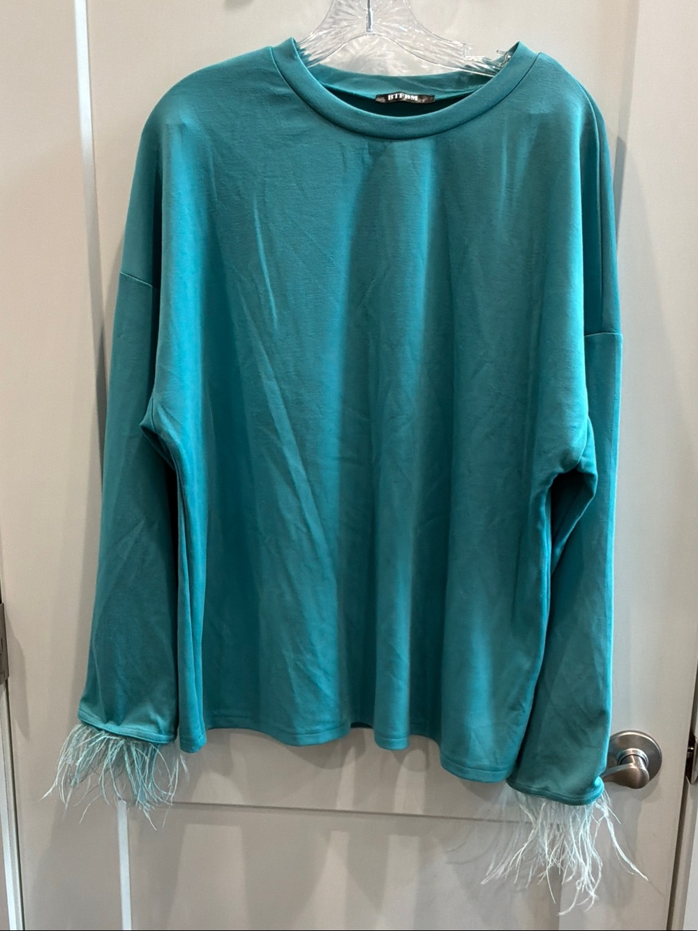 BTFBM Large Teal Long-Sleeve Sweater with Feather Trim Removable For Washing